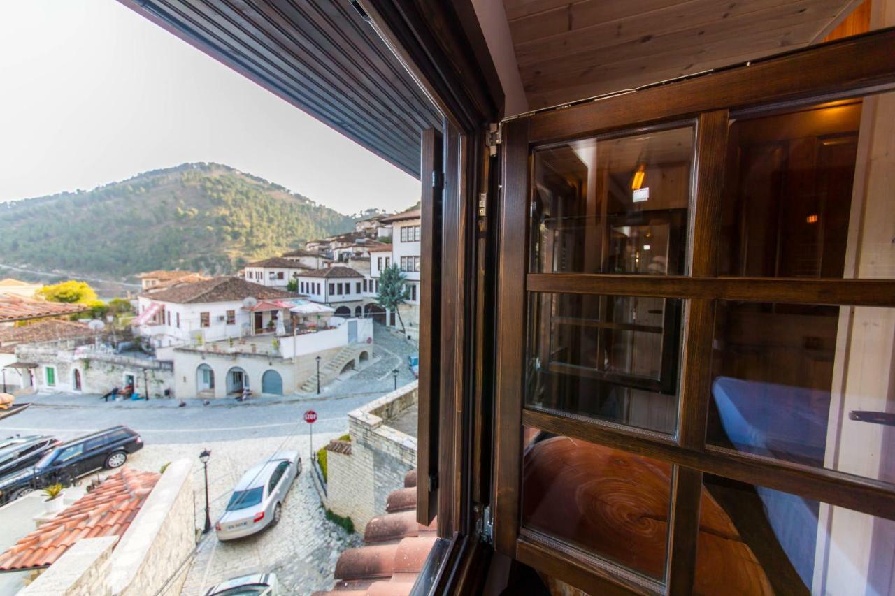 Heraklis Hotel Berat Buitenkant foto
